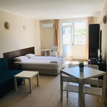 Apartment & Kristal