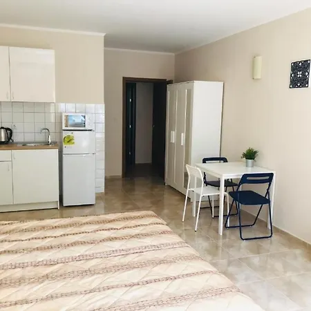 & Kristal Apartment *